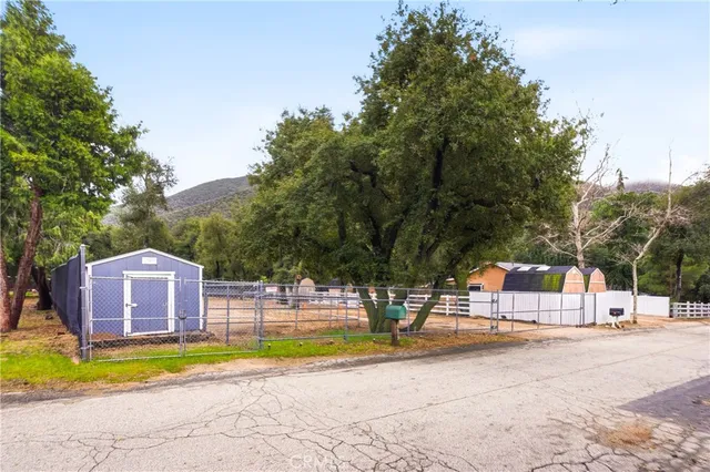 $499,000 | 39608 Calle Cascada, Green Valley, CA 91390