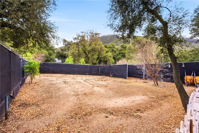 $499,000 | 39608 Calle Cascada, Green Valley, CA 91390
