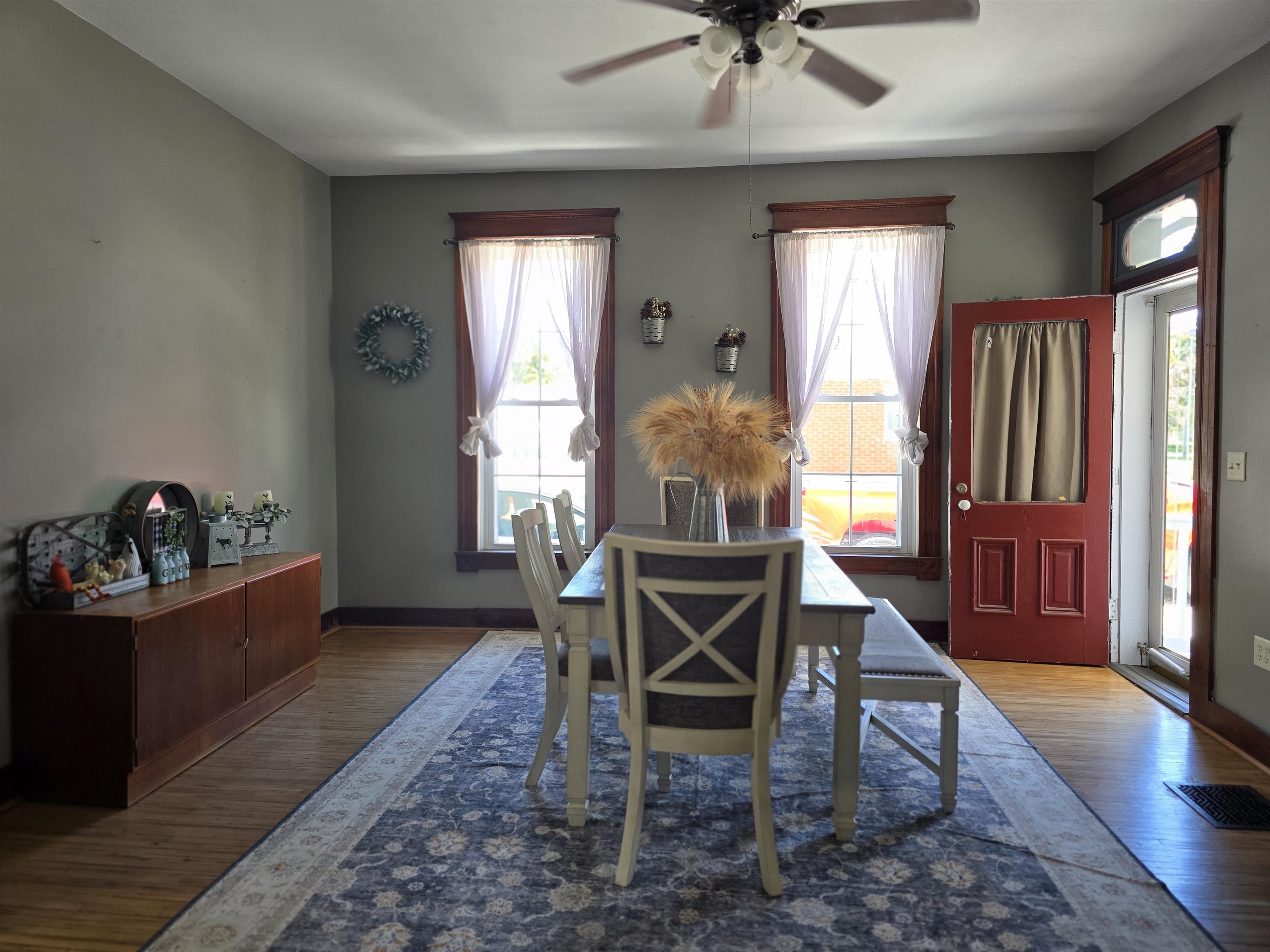 729 Locust Street Carthage, IL 62321 - Photo 8 of 32