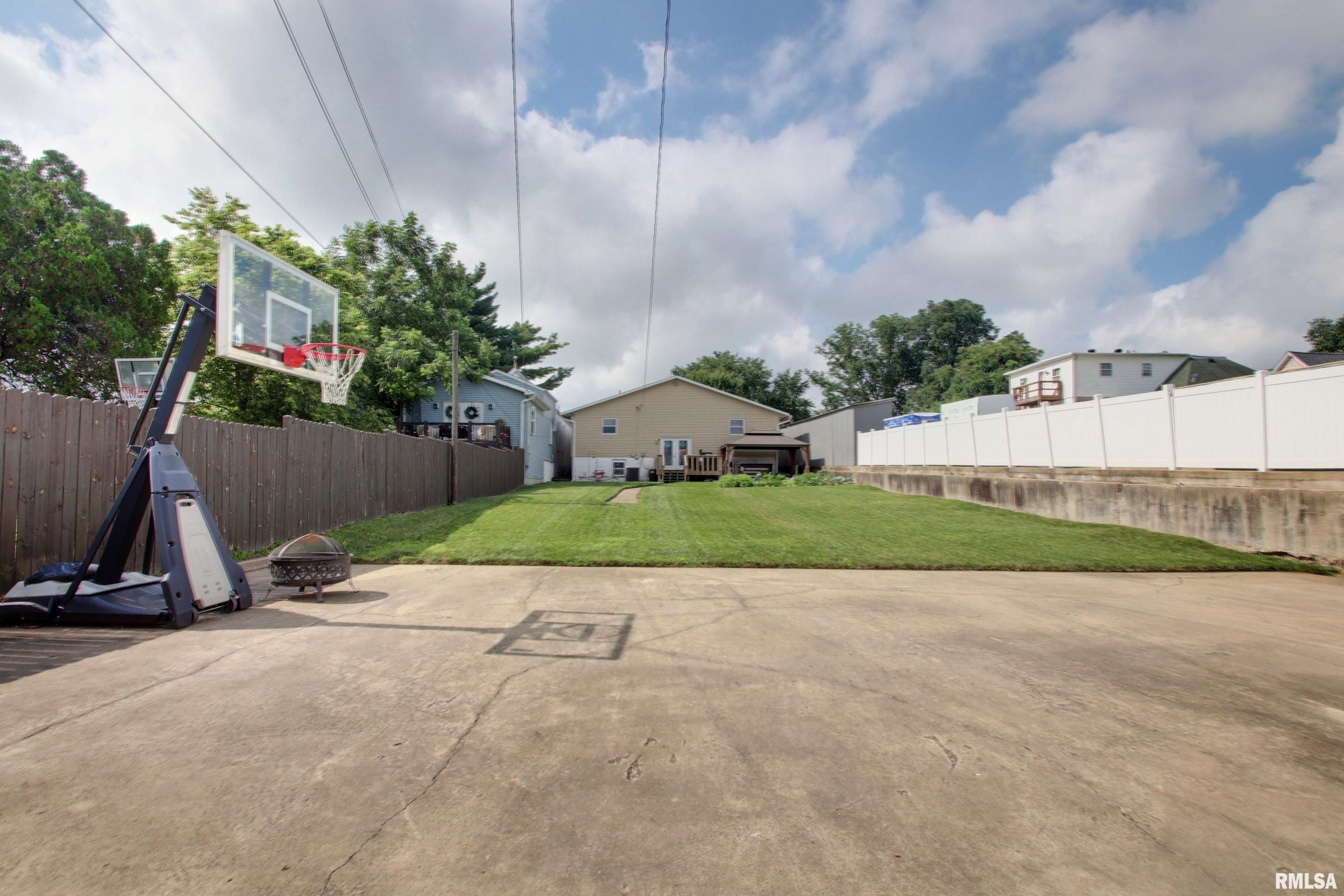 1621 Spring Street Quincy, IL 62301 - Photo 24 of 27