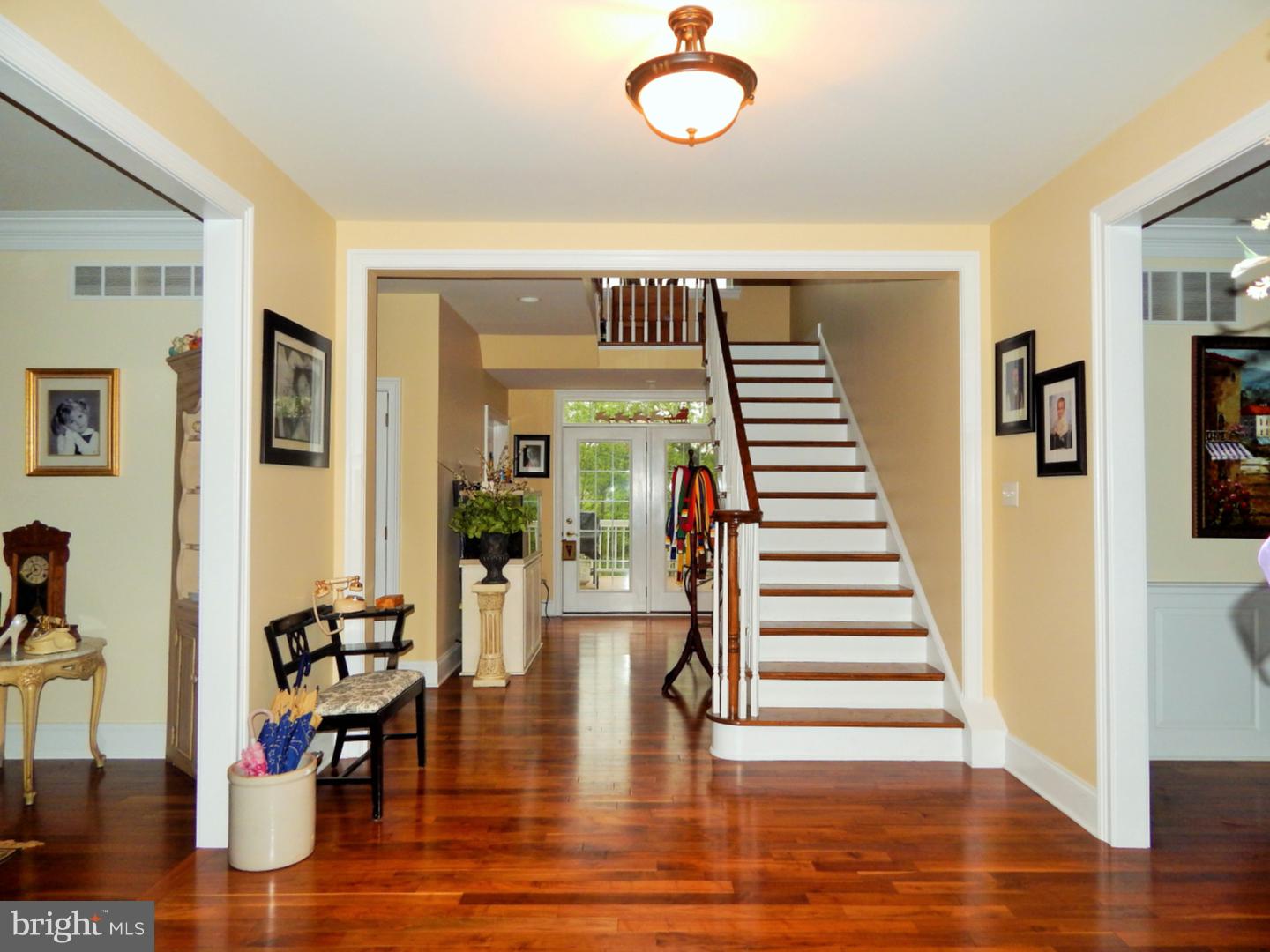 1521 High Country Road Downingtown, PA 19335 - Photo 2 of 25 Foyer