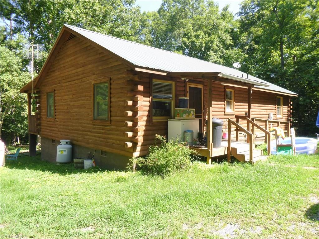 3057 Pierce Meadow Road Denton, NC 27239 - Photo 21 of 25 Back of home