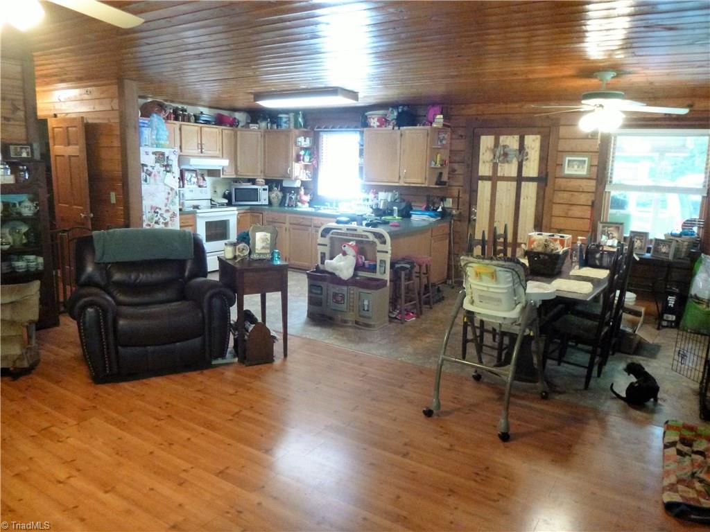 3057 Pierce Meadow Road Denton, NC 27239 - Photo 6 of 25 Gallery Image 6