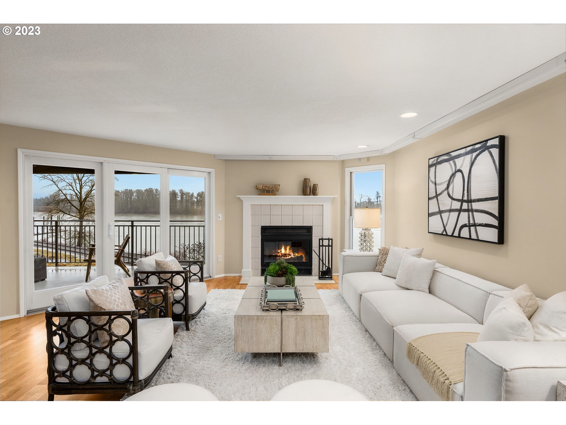 5630 South Riverside Lane, Unit 17 Portland, OR 97239 - Photo 13 of 32 Gallery Image 13