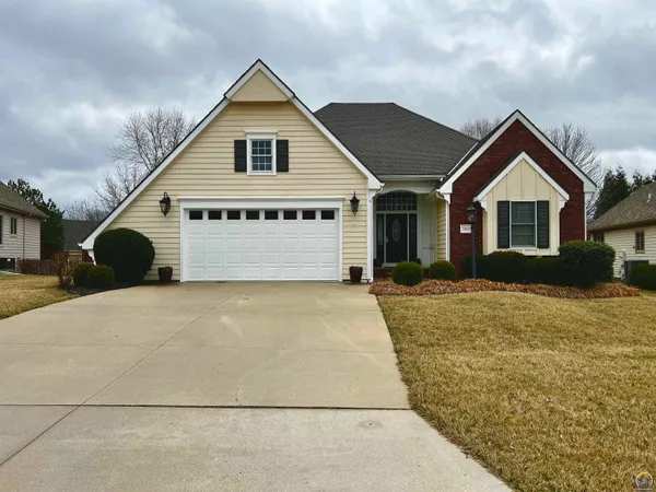 $3,300 | 5013 Jeffries Court, Lawrence, KS 66047