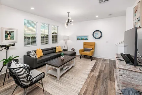 $925,000 | 1115 Sea Glass Way, Oceanside, CA 92054