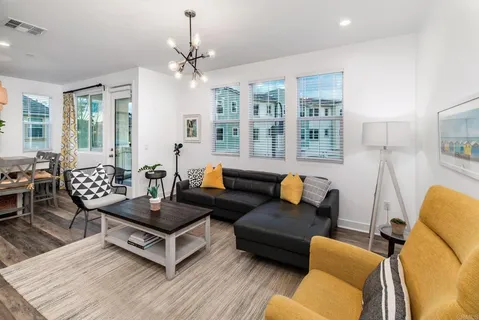 $925,000 | 1115 Sea Glass Way, Oceanside, CA 92054