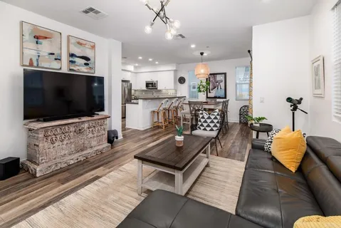 $925,000 | 1115 Sea Glass Way, Oceanside, CA 92054