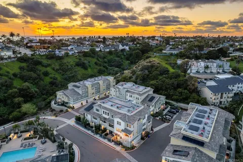 $925,000 | 1115 Sea Glass Way, Oceanside, CA 92054