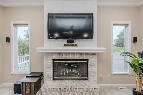 $799,900 | 9640 Cambridge Drive, Saline, MI 48176