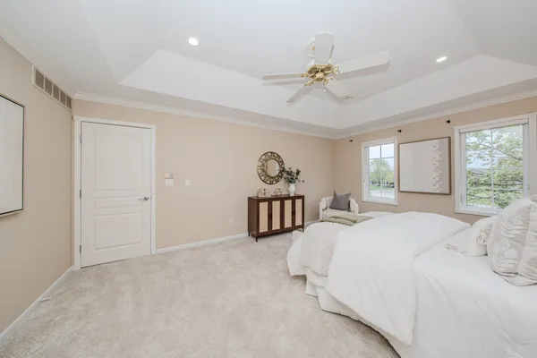 $799,900 | 9640 Cambridge Drive, Saline, MI 48176