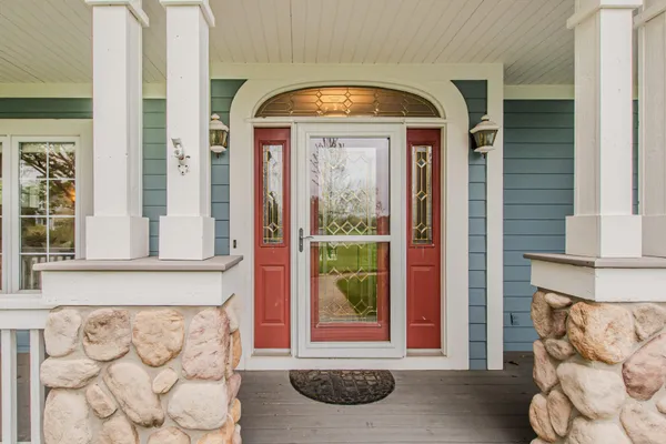 $799,900 | 9640 Cambridge Drive, Saline, MI 48176