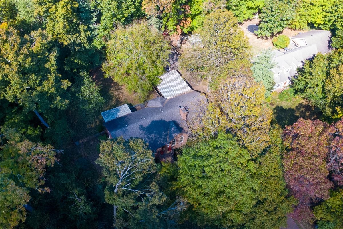 104 Kemper Court Springfield, TN 37172 - Photo 39 of 40 an aerial view of a house with a yard