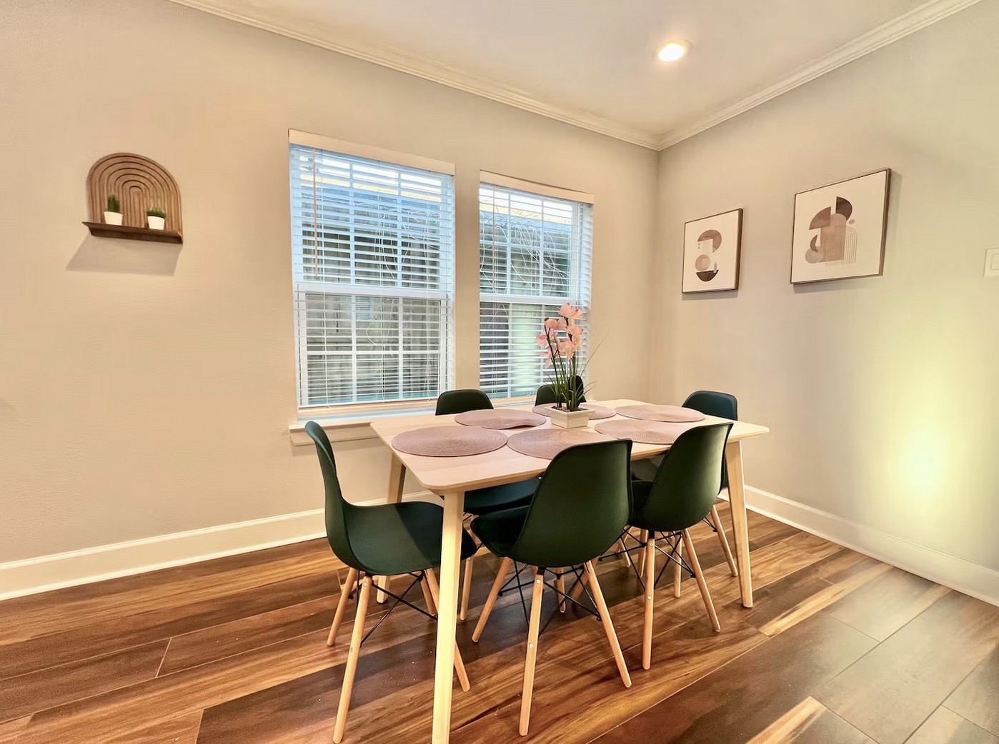1508 Ridgewood Street, Unit A Houston, TX 77006 - Photo 6 of 16 a view of a dining room with furniture and wooden floor