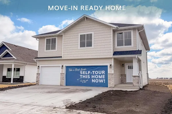 $469,999 | 2832 74th Avenue South, Fargo, ND 58104