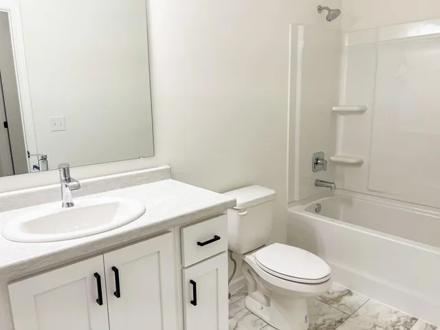 $439,999 | 2832 74th Avenue South, Fargo, ND 58104