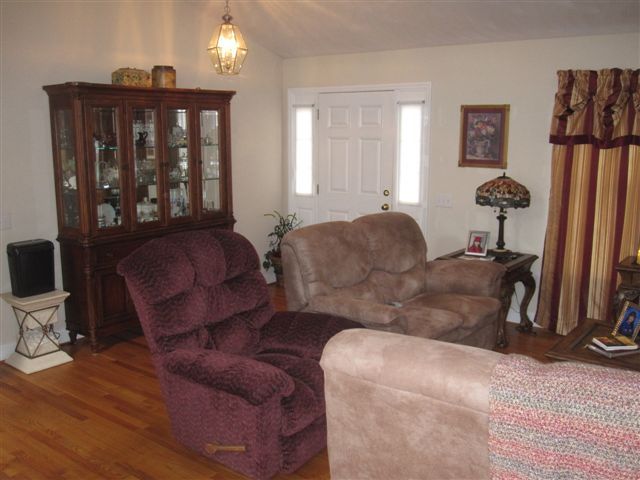 165 Bernard Road Rocky Mount, VA 24151 - Photo 2 of 36 Living Room