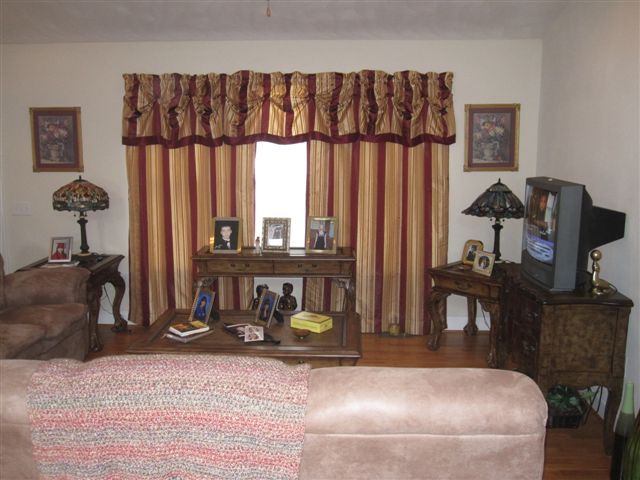 165 Bernard Road Rocky Mount, VA 24151 - Photo 4 of 36 Living Room