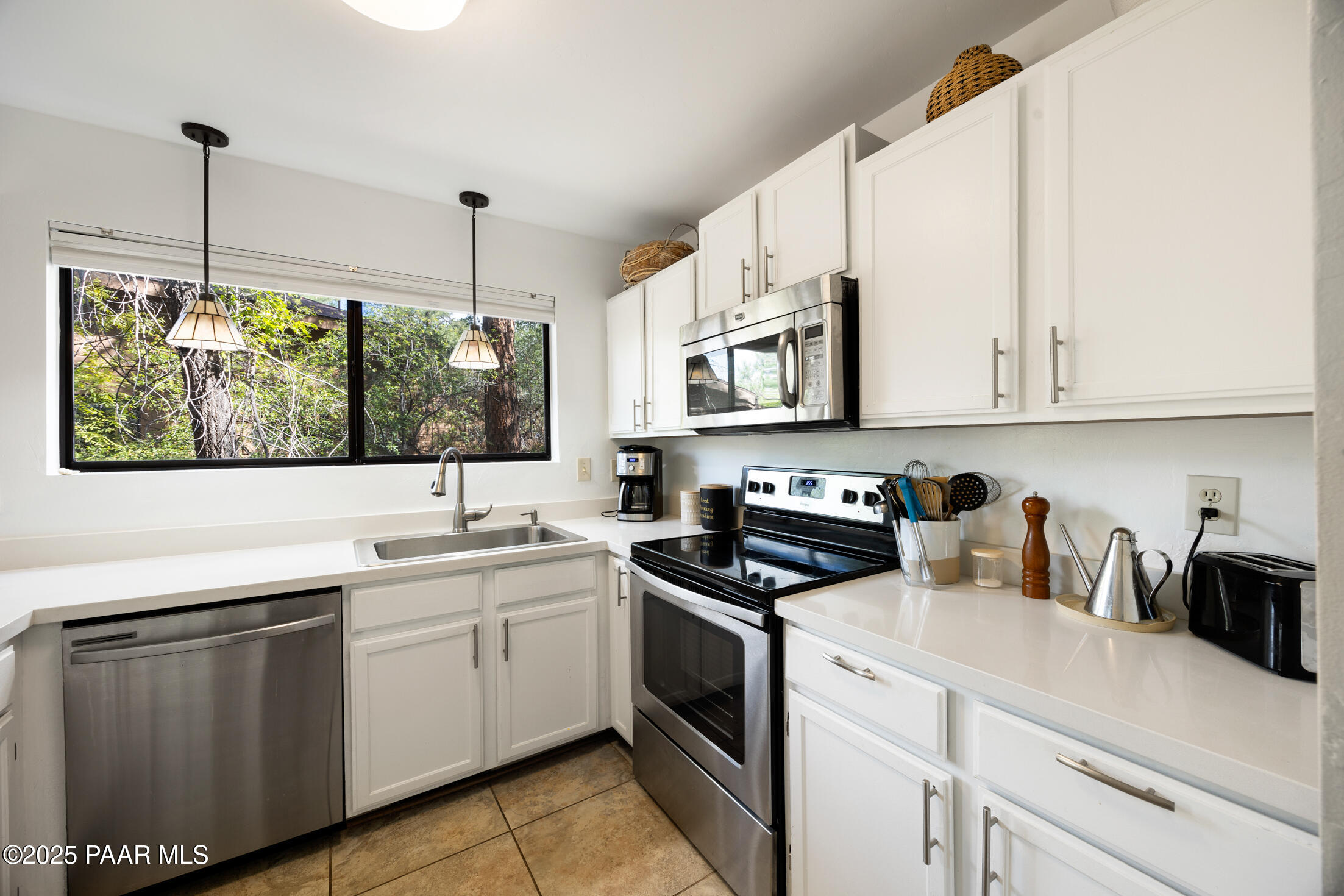 914 Old Stage Road Prescott, AZ 86303 - Photo 8 of 18 Kitchen