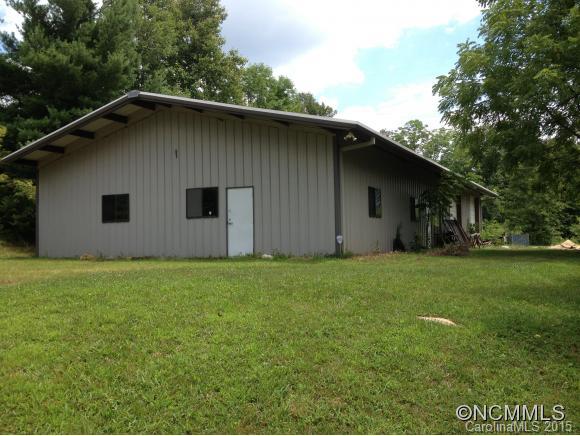 1035 Old Fort Road Fairview, NC 28730 - Photo 3 of 24 Gallery Image 3