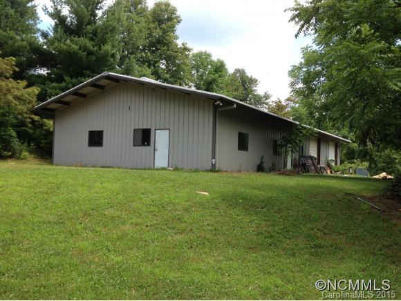 1035 Old Fort Road Fairview, NC 28730 - Photo 4 of 24 Gallery Image 4
