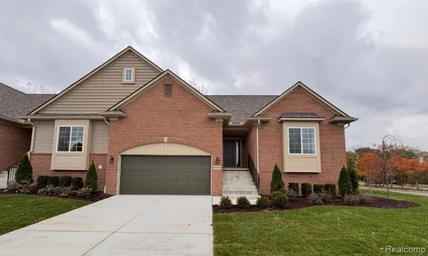 $399,900 | 9042 Rhyan Road, White Lake, MI 48386