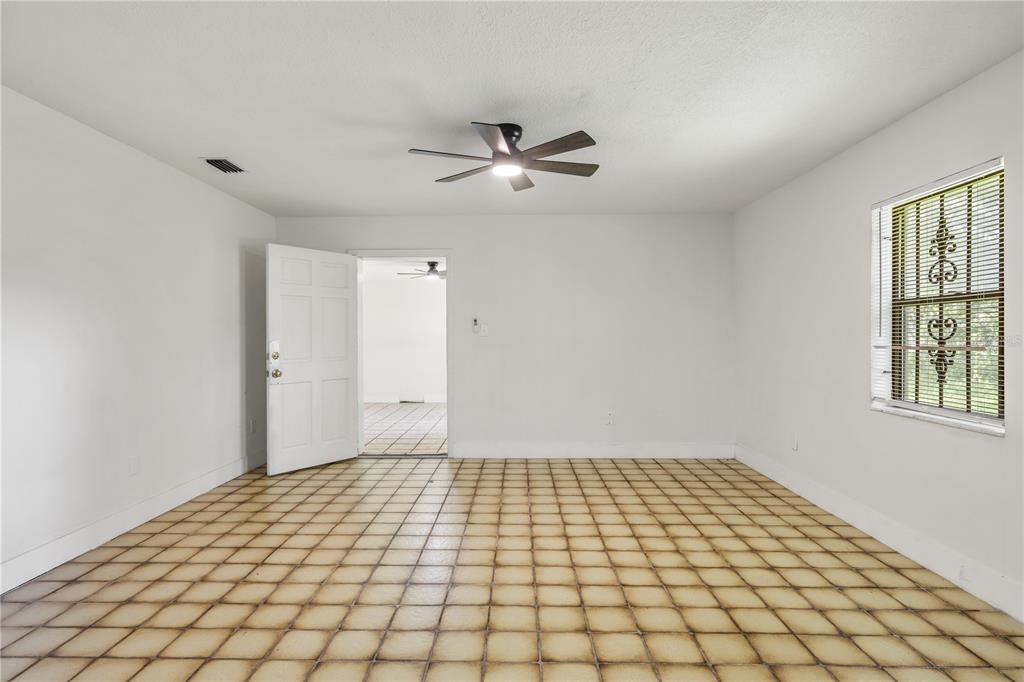 4803 Ehrlich Road, Unit B Tampa, FL 33624 - Photo 25 of 59 Gallery Image 25