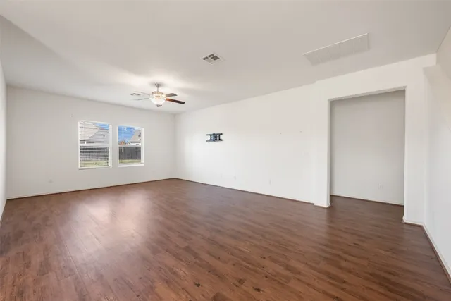 $400,000 | 160 Copper Lane, Kyle, TX 78640