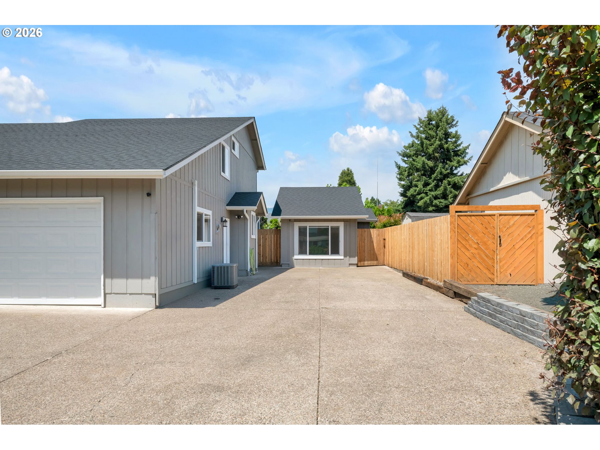7118 C Street Springfield, OR 97478 - Photo 3 of 47