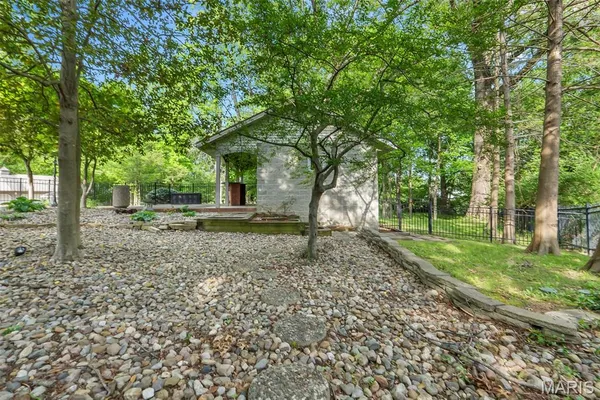 $1,100,000 | 912 Karau Lane, Cape Girardeau, MO 63701