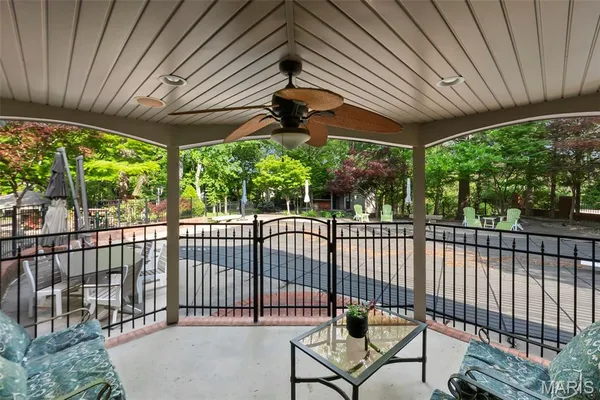 $1,100,000 | 912 Karau Lane, Cape Girardeau, MO 63701
