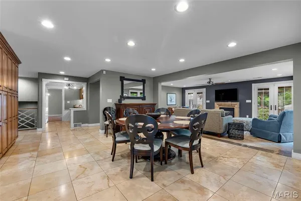$1,100,000 | 912 Karau Lane, Cape Girardeau, MO 63701
