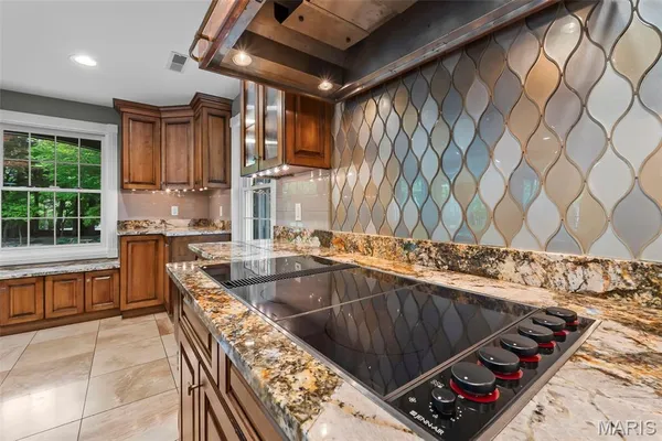 $1,100,000 | 912 Karau Lane, Cape Girardeau, MO 63701