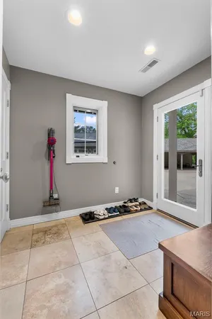 $1,100,000 | 912 Karau Lane, Cape Girardeau, MO 63701