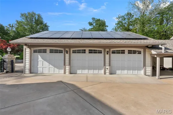 $1,100,000 | 912 Karau Lane, Cape Girardeau, MO 63701