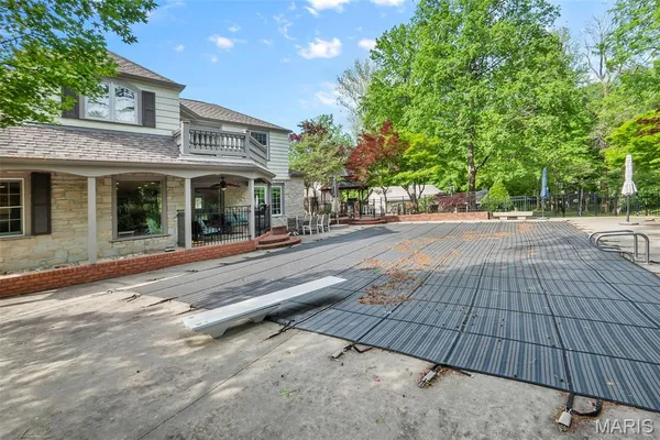 $1,100,000 | 912 Karau Lane, Cape Girardeau, MO 63701