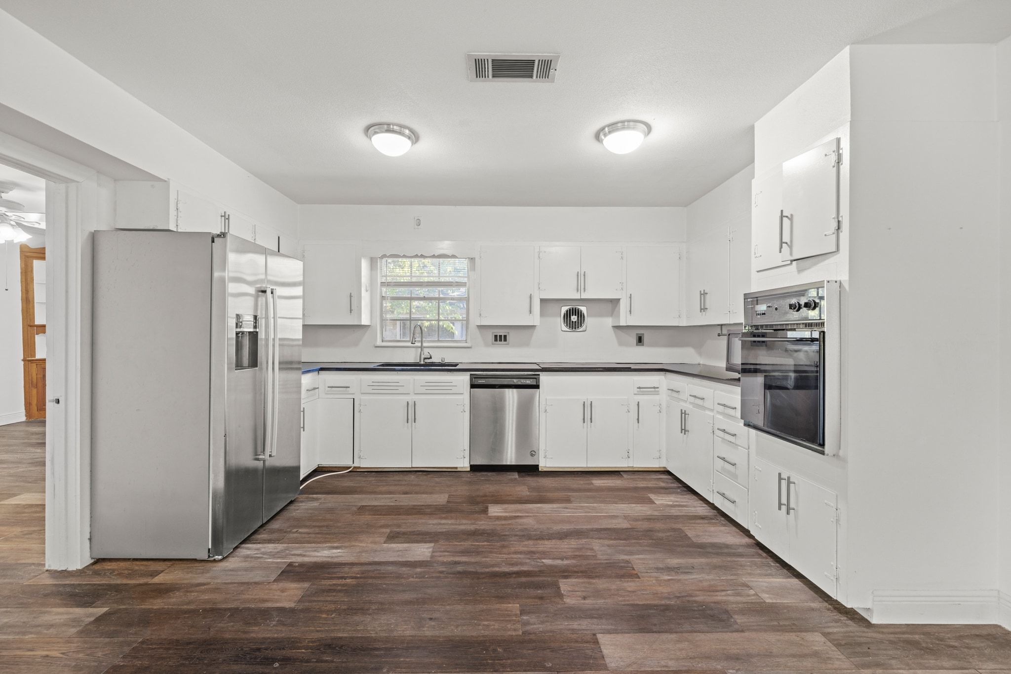 2326 Hartford Road Austin, TX 78703 - Photo 16 of 28