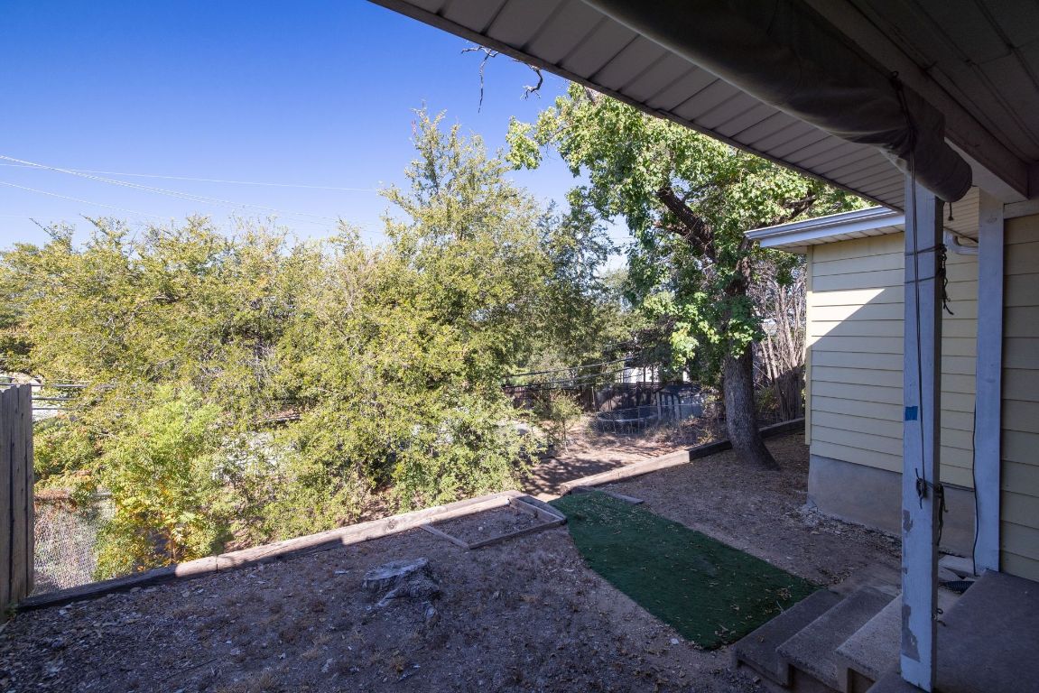 2326 Hartford Road Austin, TX 78703 - Photo 23 of 28 a view of a backyard with plants