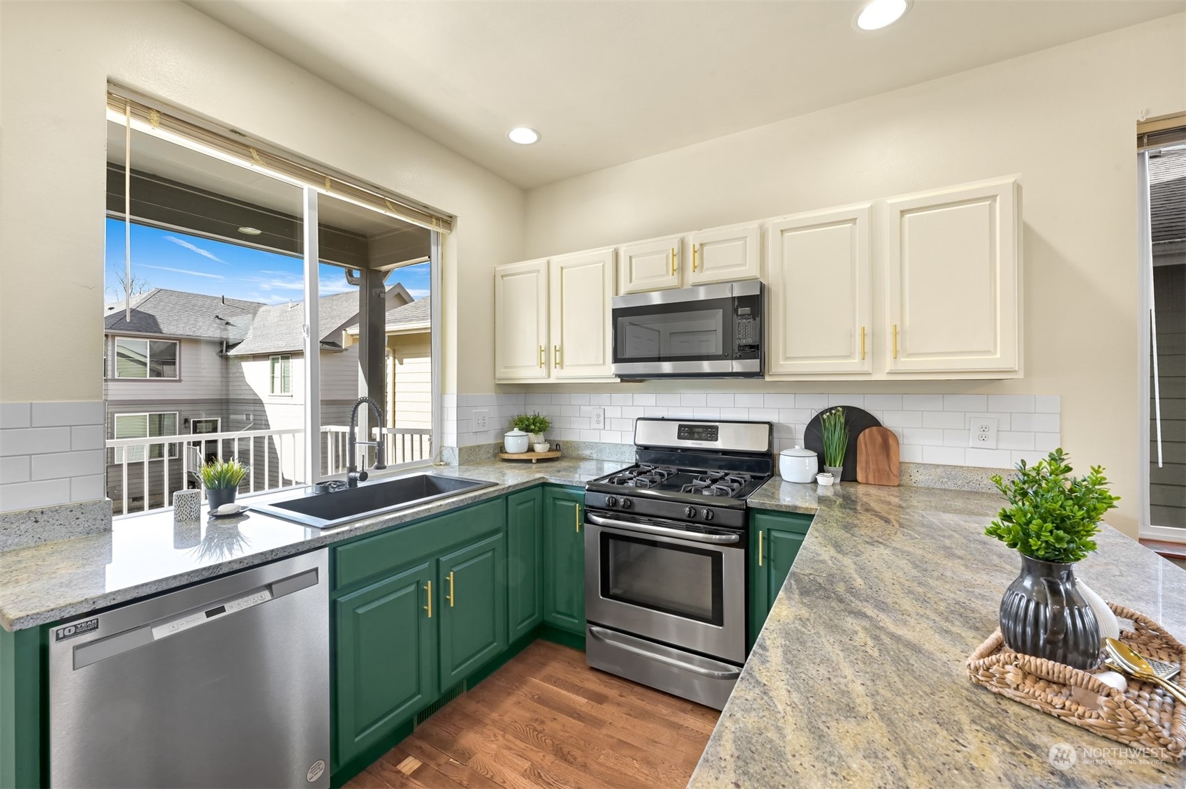 2083 Roxy Loop Ferndale, WA 98248 - Photo 13 of 37 Gallery Image 13