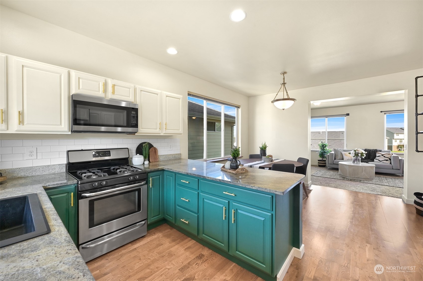 2083 Roxy Loop Ferndale, WA 98248 - Photo 15 of 37 Gallery Image 15