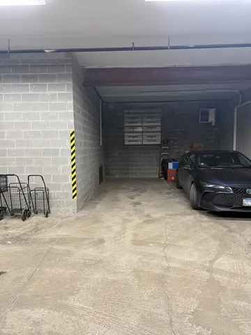 $315,000 | 6961 Vine Street, Unit 303, Indian Head Park, IL 60525