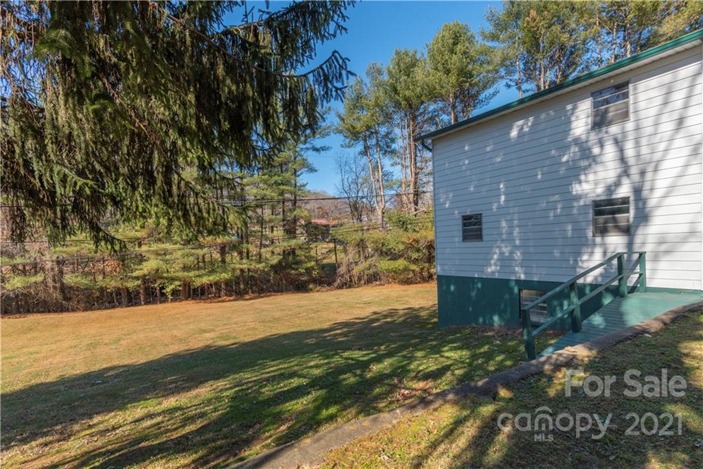 467 Morgan Road Candler, NC 28715 - Photo 17 of 22 Gallery Image 17