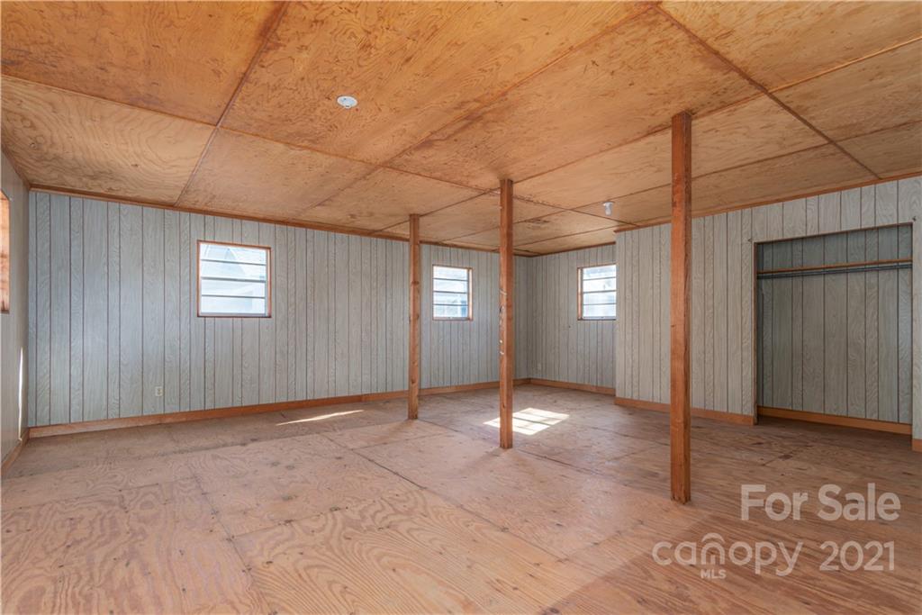 467 Morgan Road Candler, NC 28715 - Photo 19 of 22 Gallery Image 19