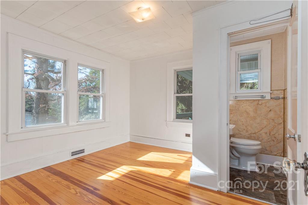 467 Morgan Road Candler, NC 28715 - Photo 9 of 22 Gallery Image 9