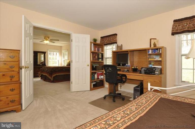 1330 Atwood Road Silver Spring, MD 20906 - Photo 22 of 26 Sitting Room