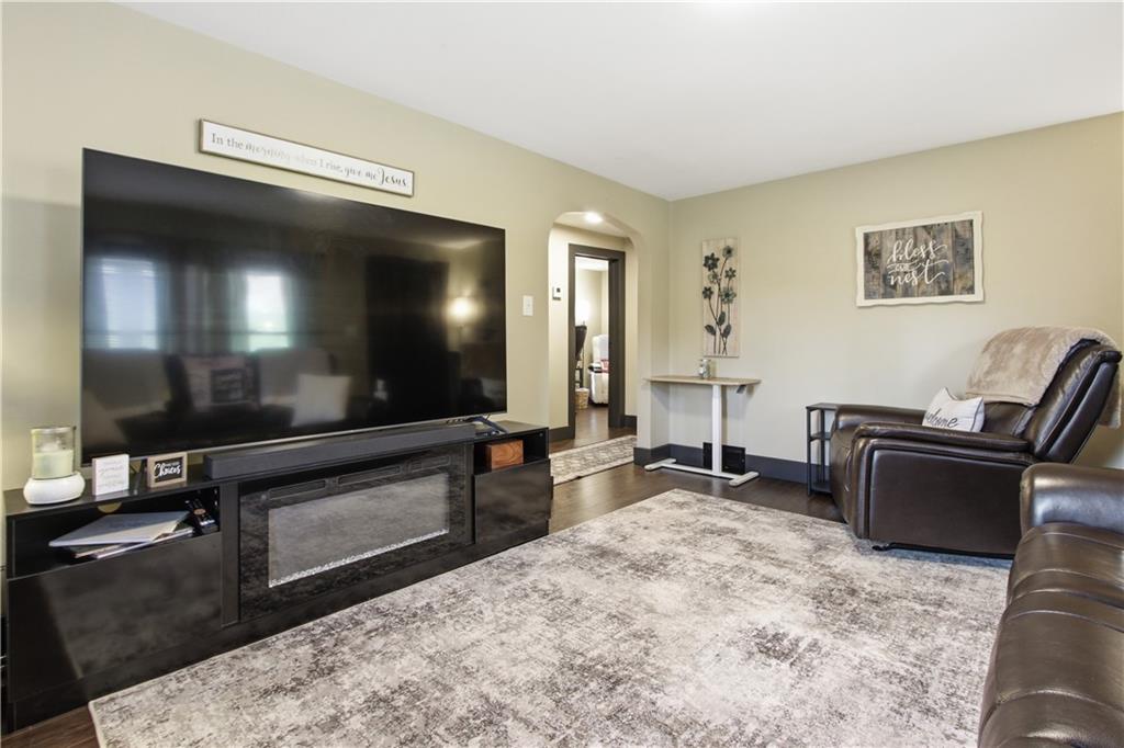 344 Lenity School Road Belle Vernon, PA 15012 - Photo 4 of 23