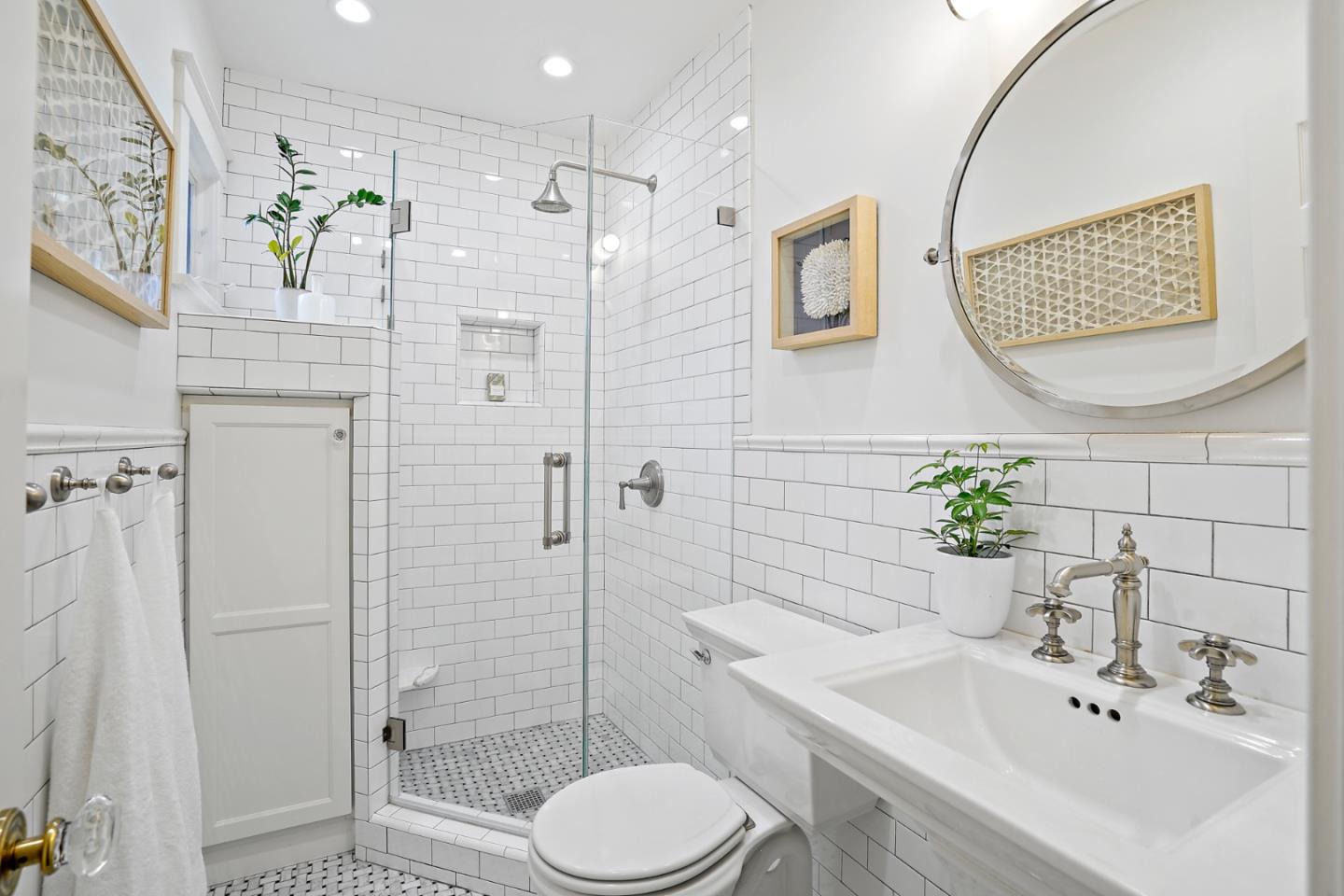 732 Newhall Road Burlingame, CA 94010 - Photo 15 of 33 Gallery Image 15