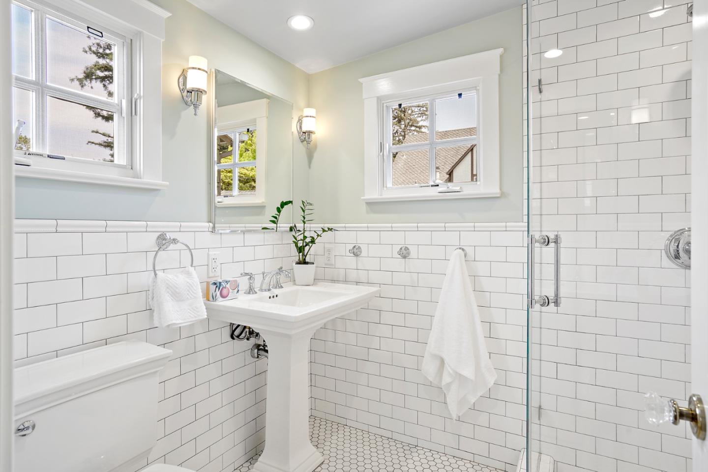 732 Newhall Road Burlingame, CA 94010 - Photo 20 of 33 Gallery Image 20