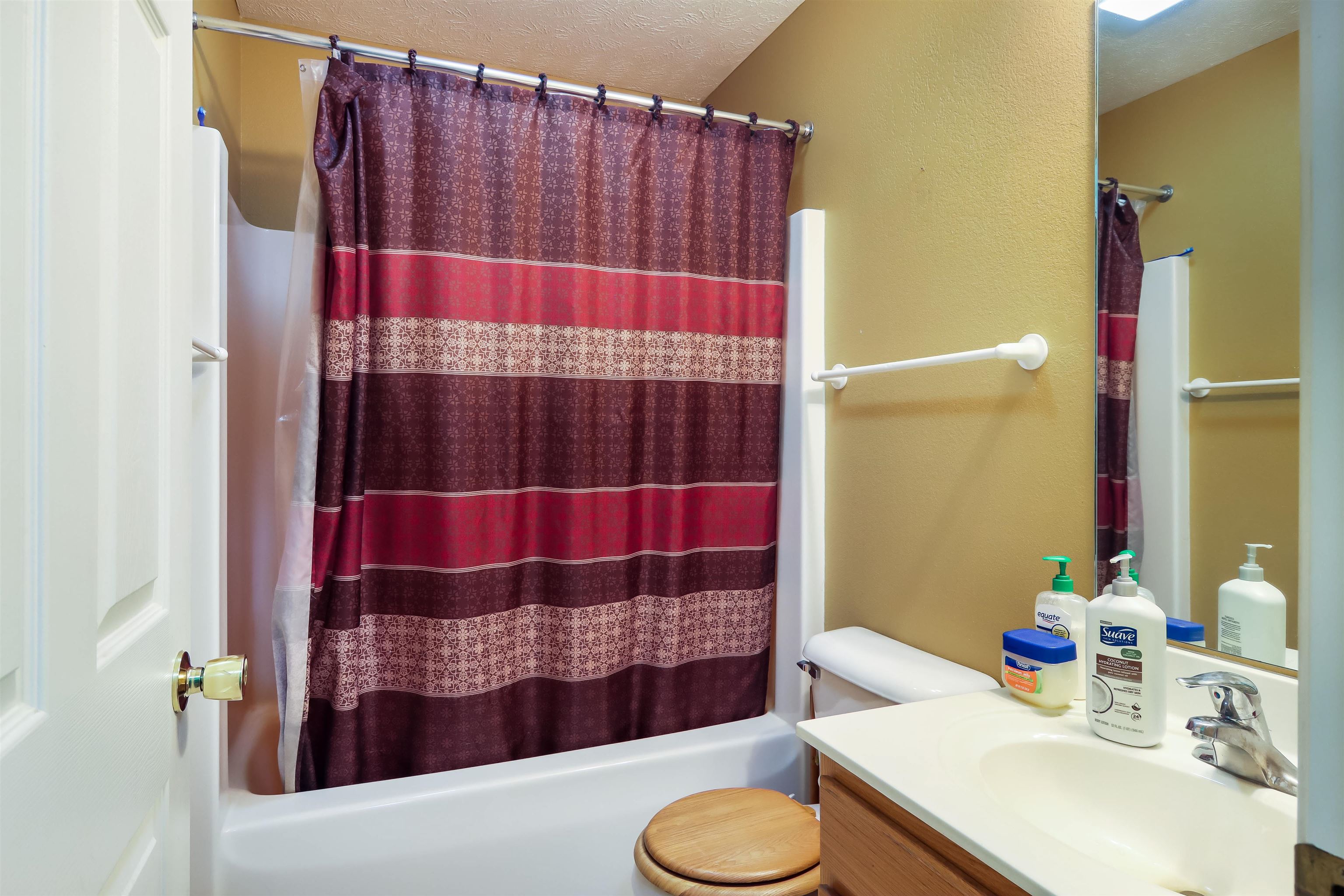 7211 Hall Creek Road Interlochen, MI 49643 - Photo 10 of 21 1916588-9.JPG