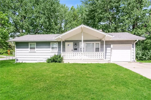 $1,495 | 3812 South James Avenue, Independence, MO 64055
